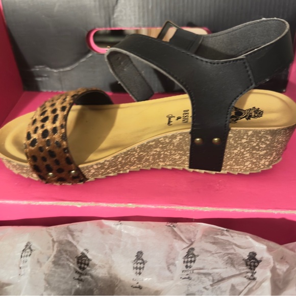 Jacob Shoes - Leopard print and Black Wedge sandals with Stylish leopard print Design size 6